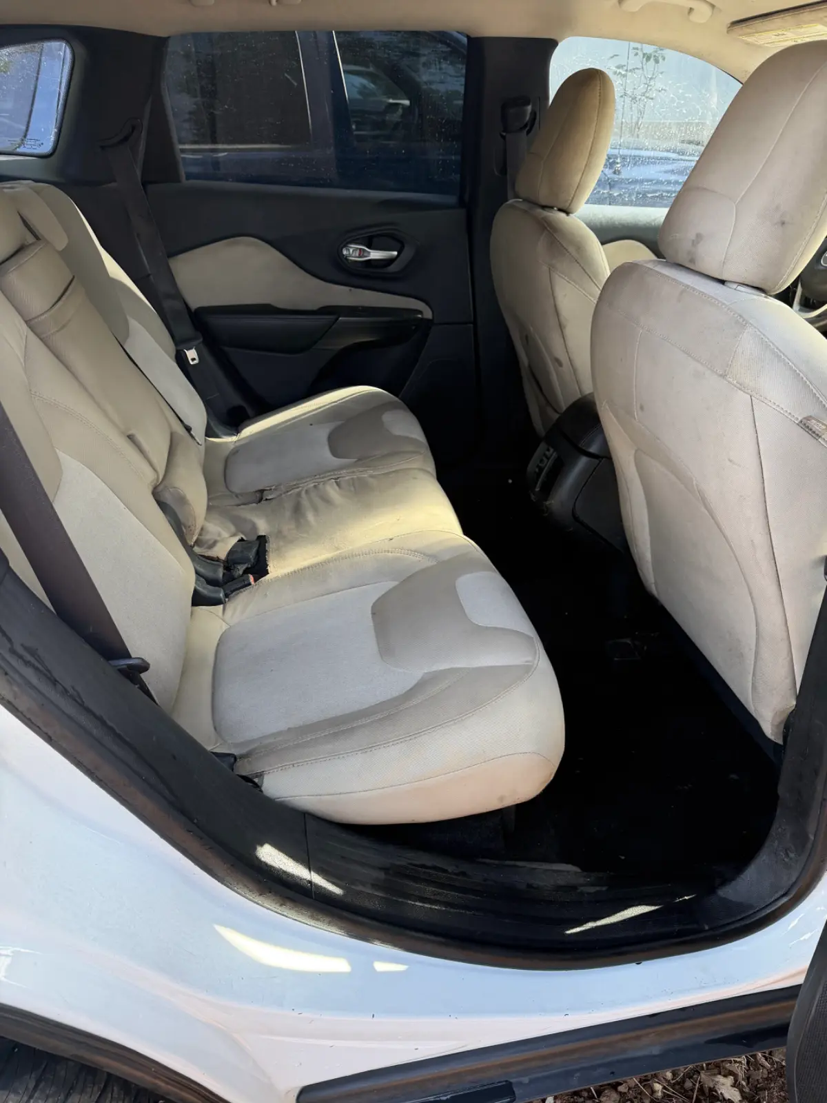 2015 JEEP Cherokee photo 9