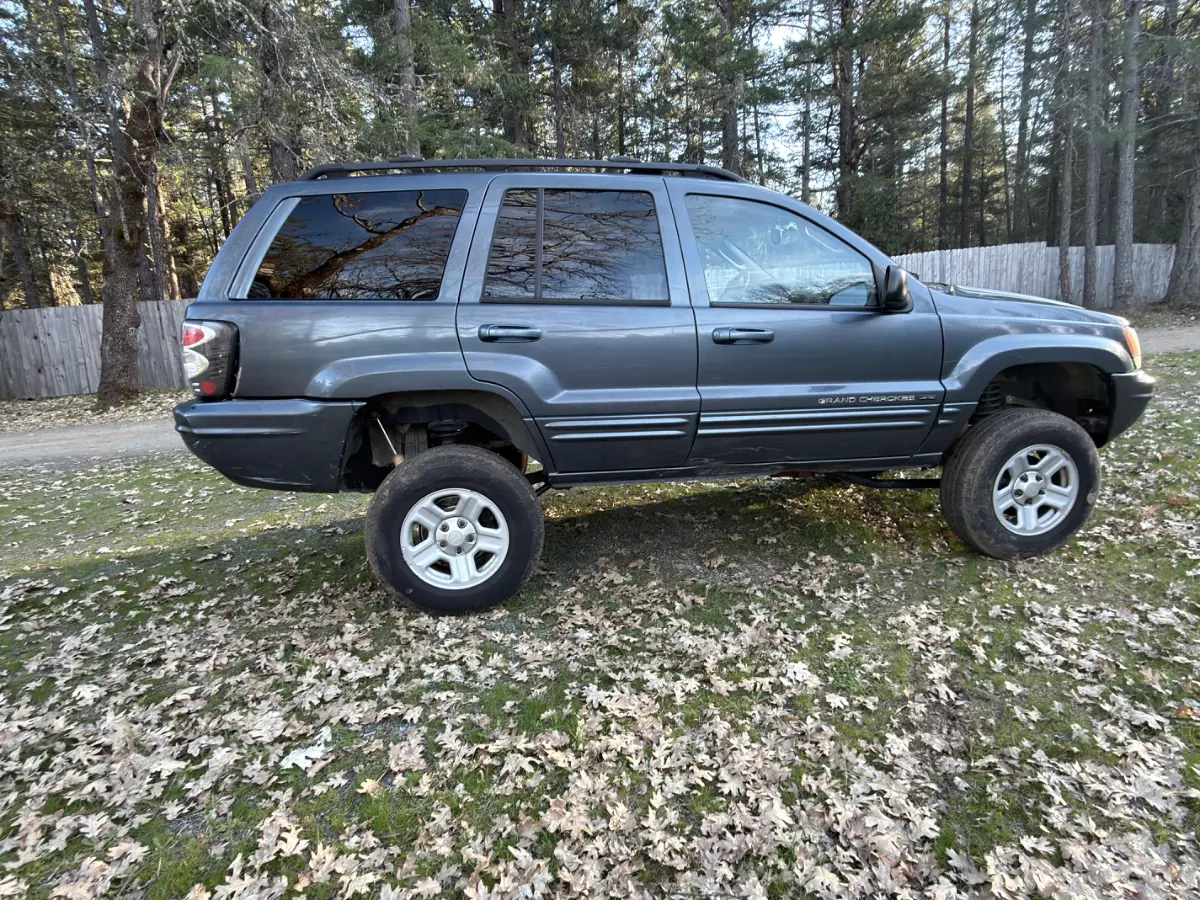 2002 JEEP Grand Cherokee photo 5