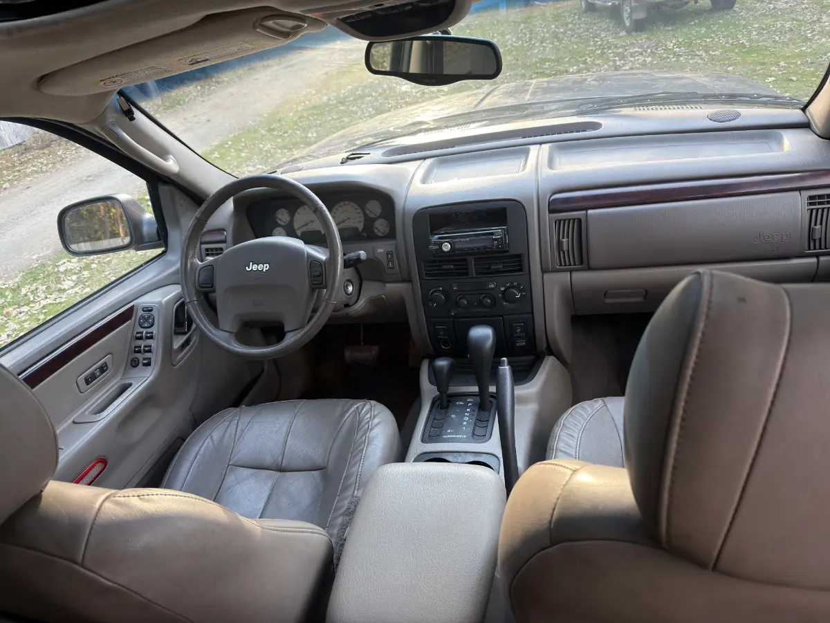 2002 JEEP Grand Cherokee photo 13