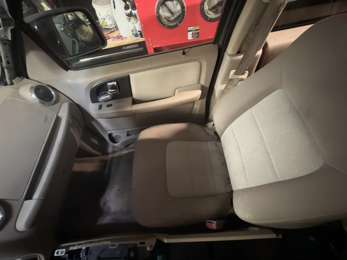 2005 FORD Expedition photo 6