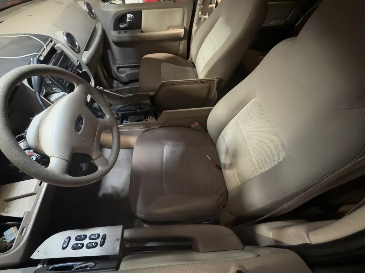 2005 FORD Expedition photo 8