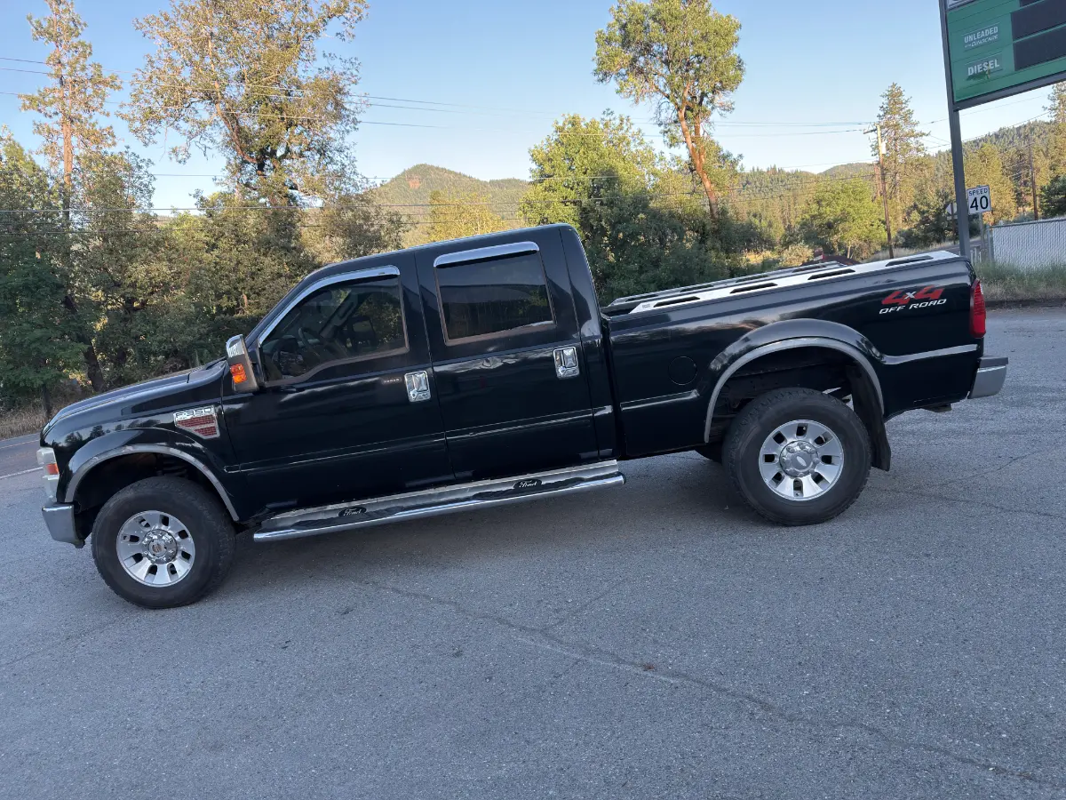 2008 FORD F-350 photo 2