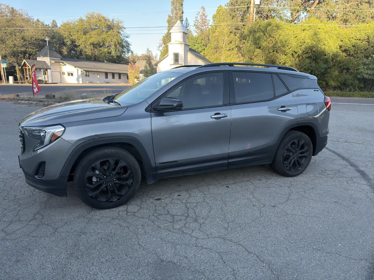 2020 GMC Terrain photo 13